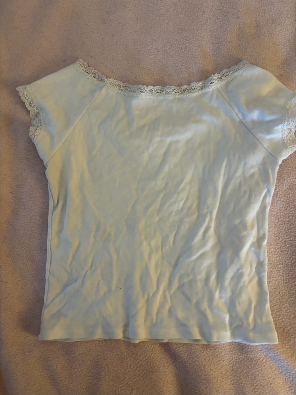 Brandy Melville Ivory Lace-Edge Scoop Crop Top - Picture 3 of 3
